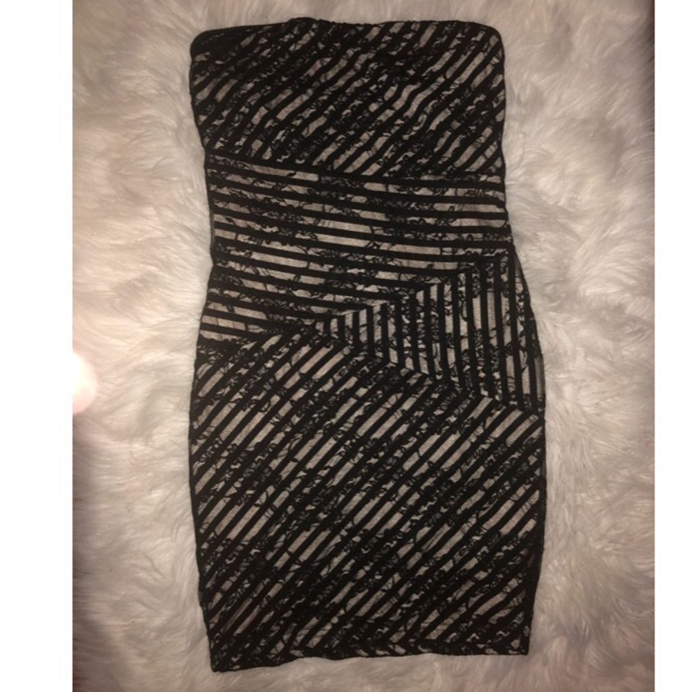 Strapless Bandeau Lace Dress